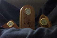 tam and linz clocks